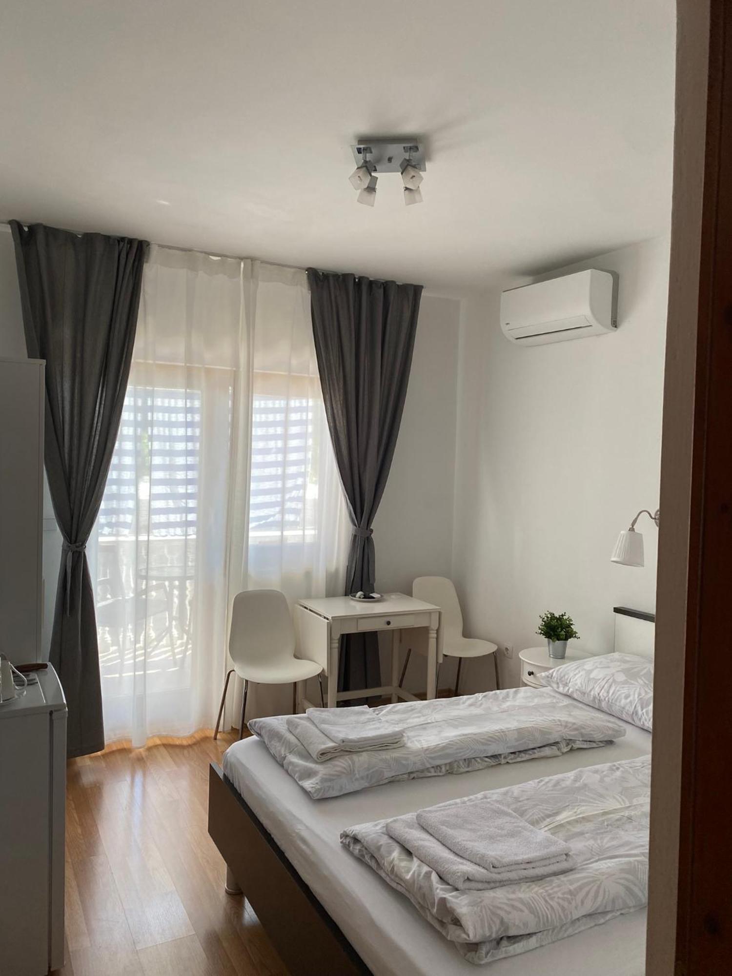 Apartments Irina Rovanjska Exterior foto